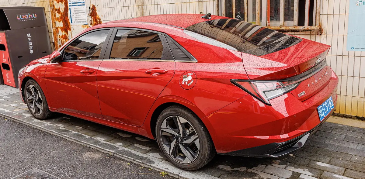 Hyundai Elantra