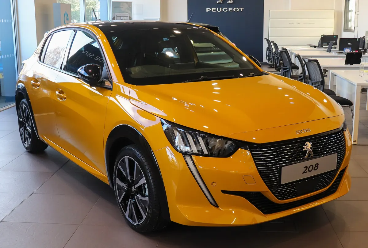 Peugeot 208